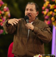 Daniel y Rosario conmemoran 35 aniversario del Asalto al Palacio Nacional