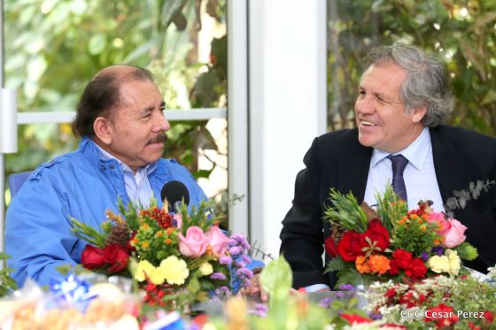 Presidente Daniel y Compañera reciben al Secretario General OEA, Luis Almagro