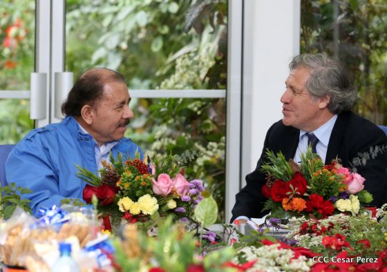 Presidente Daniel y Compañera reciben al Secretario General OEA, Luis Almagro