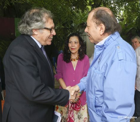 Presidente Daniel y Compañera reciben al Secretario General OEA, Luis Almagro