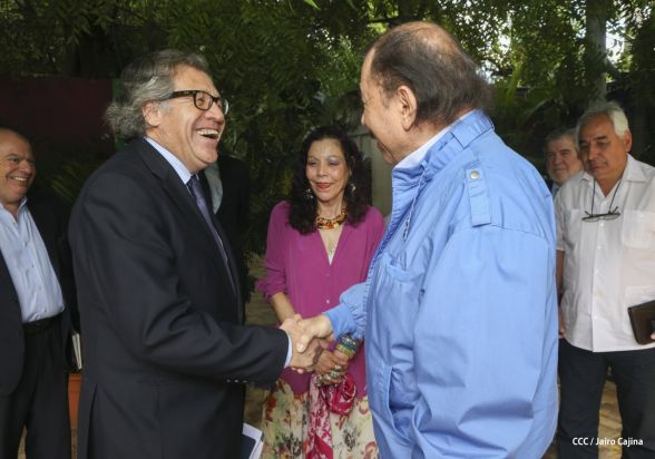 Presidente Daniel y Compañera reciben al Secretario General OEA, Luis Almagro