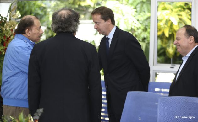 Presidente Daniel y Compañera reciben al Secretario General OEA, Luis Almagro