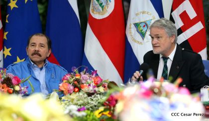 Daniel y Rosario reciben cartas credenciales de los Embajadores de la Unión Europea, Federación de Rusia y Costa Rica