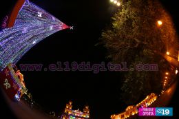 Enciendo el Árbol de Navidad más grande de Nicaragua