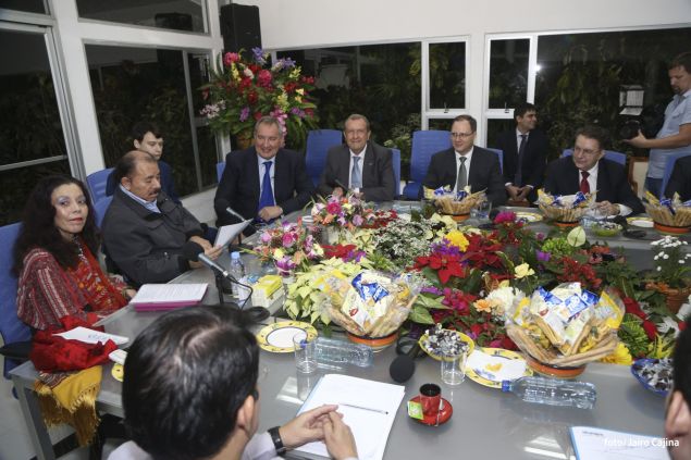 Daniel y Rosario se reúnen con Vice Primer Ministro de Rusia, Dmitri Rogozin