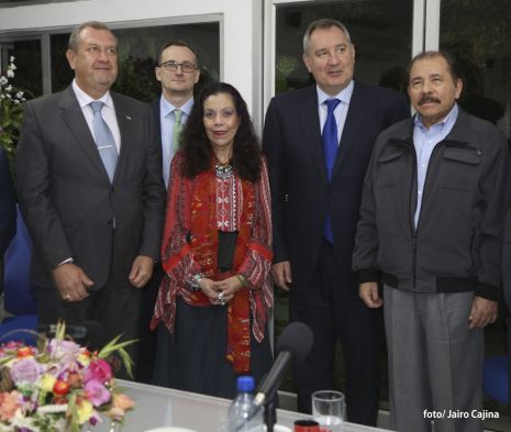 Daniel y Rosario se reúnen con Vice Primer Ministro de Rusia, Dmitri Rogozin