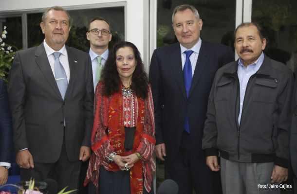 Daniel y Rosario se reúnen con Vice Primer Ministro de Rusia, Dmitri Rogozin