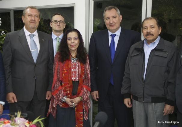 Daniel y Rosario se reúnen con Vice Primer Ministro de Rusia, Dmitri Rogozin