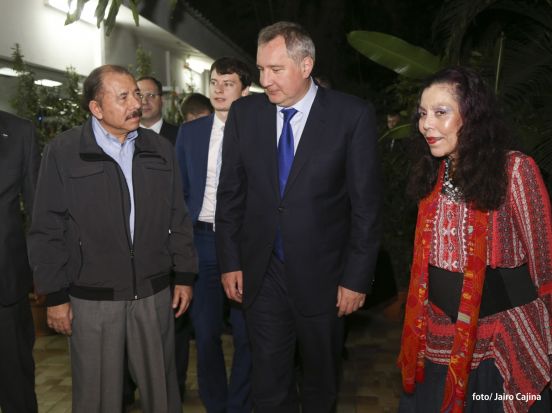 Daniel y Rosario se reúnen con Vice Primer Ministro de Rusia, Dmitri Rogozin