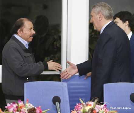 Daniel y Rosario se reúnen con Vice Primer Ministro de Rusia, Dmitri Rogozin