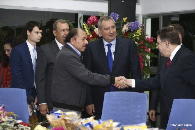 Daniel y Rosario se reúnen con Vice Primer Ministro de Rusia, Dmitri Rogozin