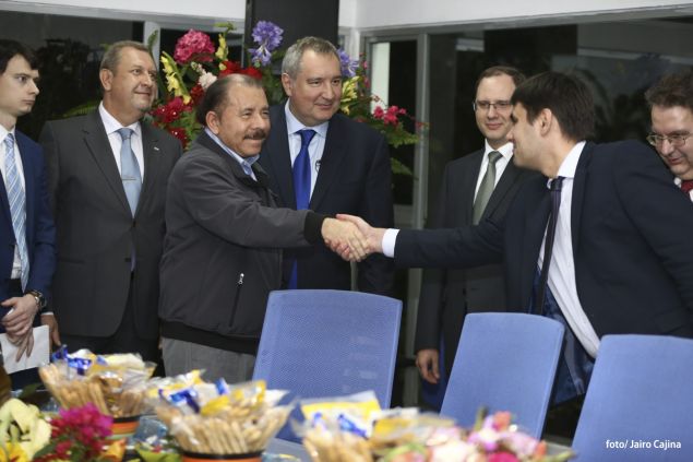 Daniel y Rosario se reúnen con Vice Primer Ministro de Rusia, Dmitri Rogozin