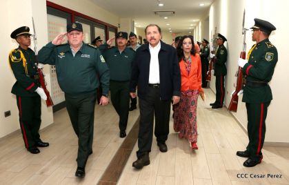 Daniel y Rosario presiden acto de graduación de cadetes del Ejército de Nicaragua