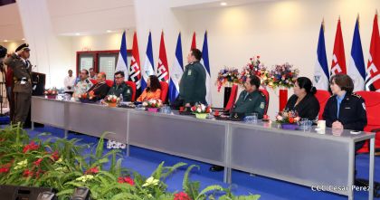 Daniel y Rosario presiden acto de graduación de cadetes del Ejército de Nicaragua