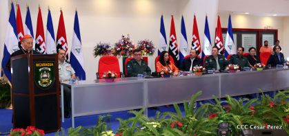 Daniel y Rosario presiden acto de graduación de cadetes del Ejército de Nicaragua