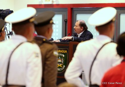 Daniel y Rosario presiden acto de graduación de cadetes del Ejército de Nicaragua