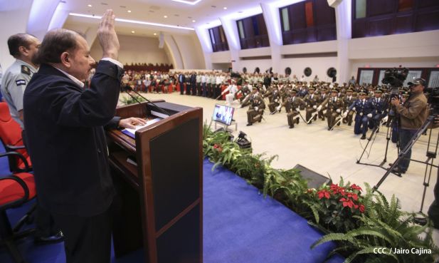 Daniel y Rosario presiden acto de graduación de cadetes del Ejército de Nicaragua