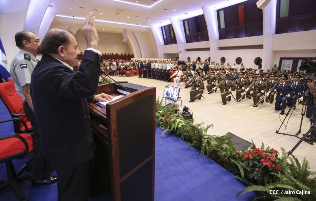 Daniel y Rosario presiden acto de graduación de cadetes del Ejército de Nicaragua