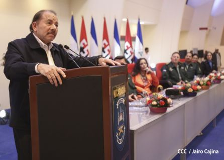Daniel y Rosario presiden acto de graduación de cadetes del Ejército de Nicaragua