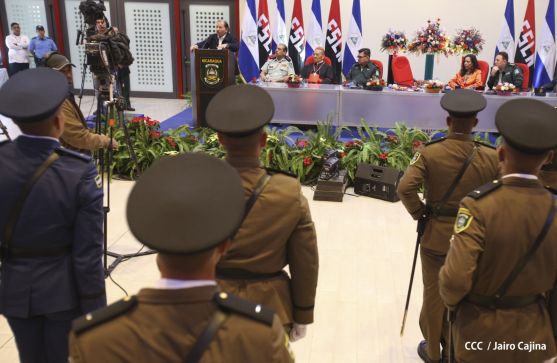 Daniel y Rosario presiden acto de graduación de cadetes del Ejército de Nicaragua