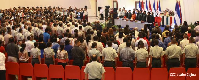 Daniel y Rosario presiden acto de graduación de cadetes del Ejército de Nicaragua