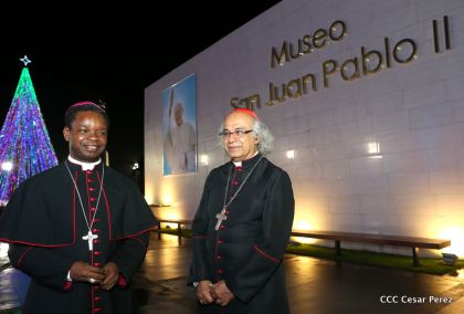 Daniel y Rosario inauguran el Museo San Juan Pablo II
