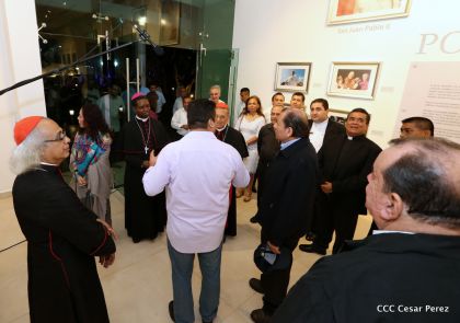 Daniel y Rosario inauguran el Museo San Juan Pablo II