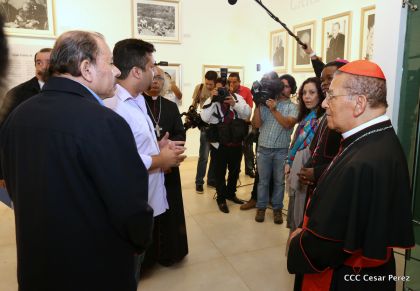 Daniel y Rosario inauguran el Museo San Juan Pablo II