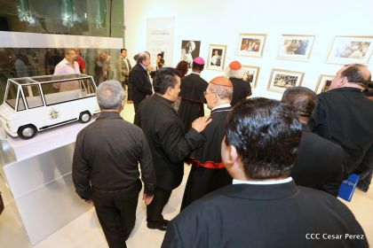 Daniel y Rosario inauguran el Museo San Juan Pablo II