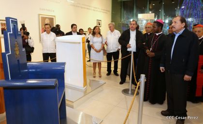 Daniel y Rosario inauguran el Museo San Juan Pablo II