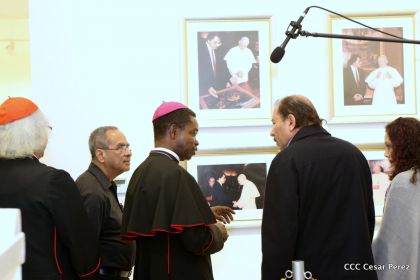 Daniel y Rosario inauguran el Museo San Juan Pablo II