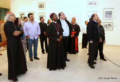 Daniel y Rosario inauguran el Museo San Juan Pablo II