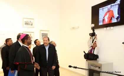 Daniel y Rosario inauguran el Museo San Juan Pablo II
