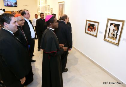 Daniel y Rosario inauguran el Museo San Juan Pablo II