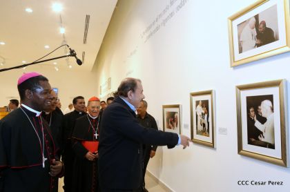 Daniel y Rosario inauguran el Museo San Juan Pablo II