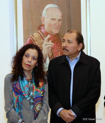 Daniel y Rosario inauguran el Museo San Juan Pablo II