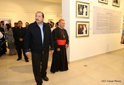 Daniel y Rosario inauguran el Museo San Juan Pablo II