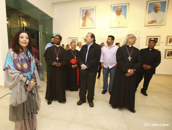 Daniel y Rosario inauguran el Museo San Juan Pablo II