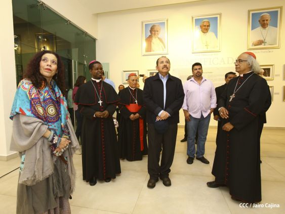 Daniel y Rosario inauguran el Museo San Juan Pablo II