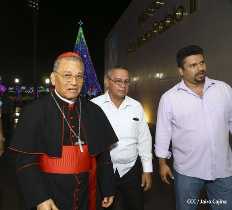 Daniel y Rosario inauguran el Museo San Juan Pablo II