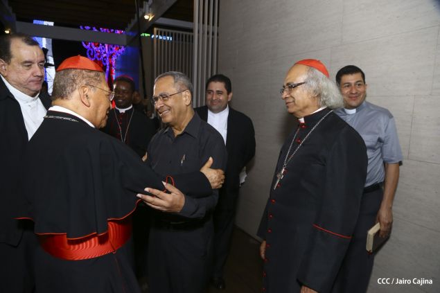 Daniel y Rosario inauguran el Museo San Juan Pablo II