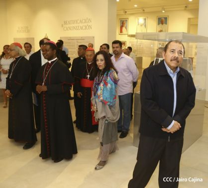Daniel y Rosario inauguran el Museo San Juan Pablo II
