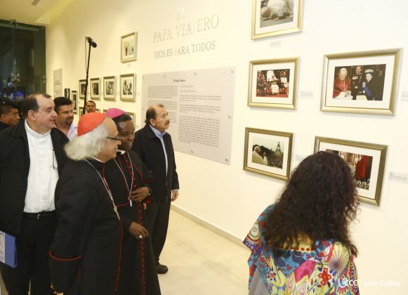 Daniel y Rosario inauguran el Museo San Juan Pablo II