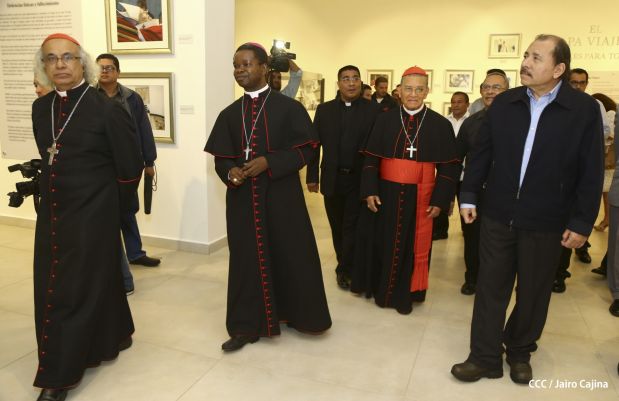 Daniel y Rosario inauguran el Museo San Juan Pablo II