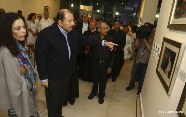Daniel y Rosario inauguran el Museo San Juan Pablo II