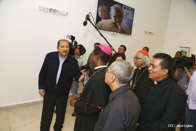 Daniel y Rosario inauguran el Museo San Juan Pablo II