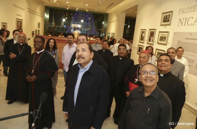Daniel y Rosario inauguran el Museo San Juan Pablo II