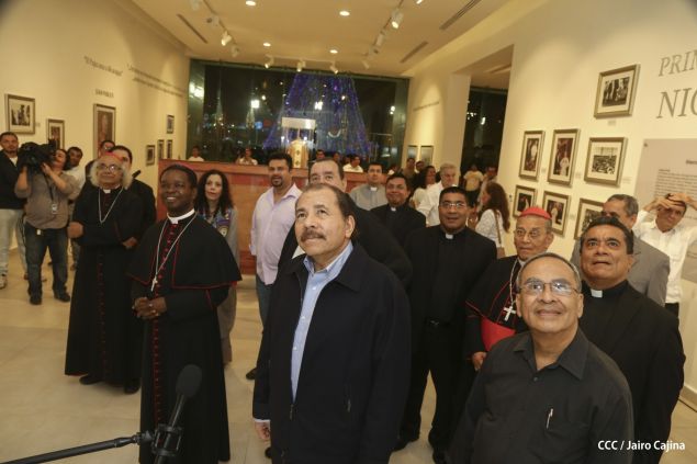 Daniel y Rosario inauguran el Museo San Juan Pablo II