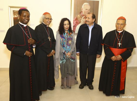 Daniel y Rosario inauguran el Museo San Juan Pablo II
