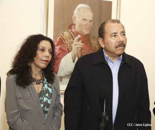 Daniel y Rosario inauguran el Museo San Juan Pablo II